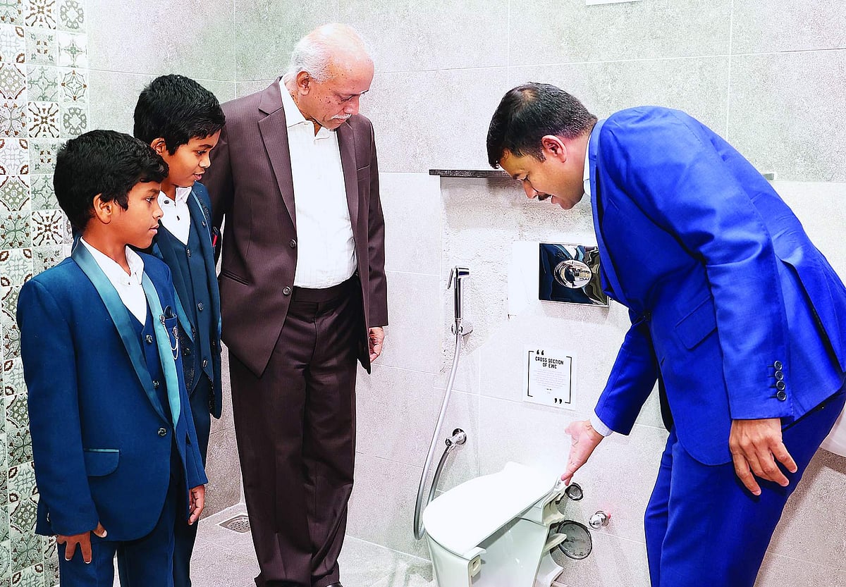 அனுபவம் புதுமை!