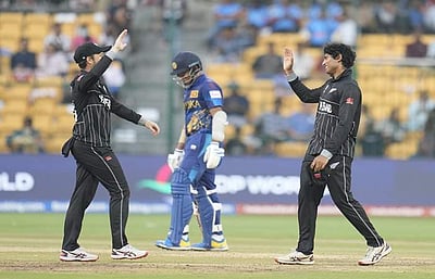 171 ரன்களுக்கு இலங்கை ஆட்டமிழப்பு; அரையிறுதிக்குத் தகுதி பெறுமா நியூசிலாந்து?