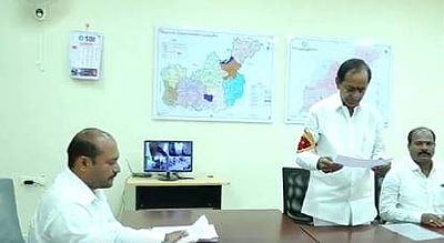 தெலங்கானா முதல்வர் சந்திரசேகர் ராவ் வேட்புமனுத் தாக்கல்