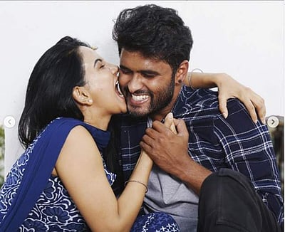 காதலருடன் பிறந்தநாள் கொண்டாடிய சீரியல் நடிகை!