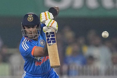 4-வது டி20: இந்தியா பேட்டிங், தொடரைக் கைப்பற்றுமா?