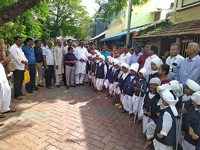 பாரதி பிறந்த நாள்: எட்டயபுரத்தில் தினமணி சார்பில் மரியாதை