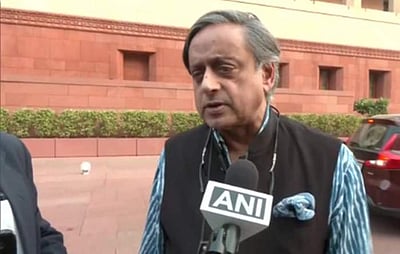 புதிய நாடாளுமன்ற கட்டடம் பாதுகாப்பானதாக இல்லை: சசி தரூர் பேட்டி