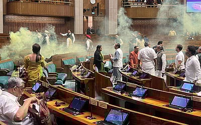 ராகுல் காந்தி வந்த சில நிமிடங்களில் நடந்த சம்பவம்...