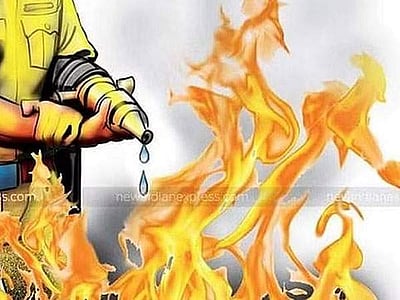 ஆந்திரம்: மருத்துவமனையில் தீ விபத்து - 50 நோயாளிகள் உயிர் தப்பினர்!