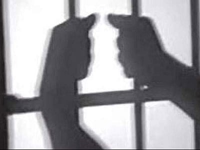 மாணவிகள் மீது ஆசிட் வீசிய வழக்கு: இளைஞருக்கு 22 ஆண்டுகள் சிறை 