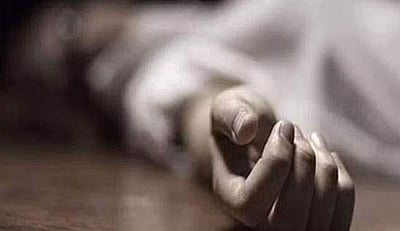 14-வது மாடியில் இருந்து குதித்து தற்கொலை செய்துகொண்ட மாணவி!