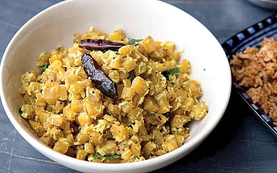 வாழைத் தண்டு காரப் பொரியல்