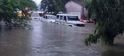 ஆட்சியர் அலுவலகத்திற்குள் வெள்ளம்!