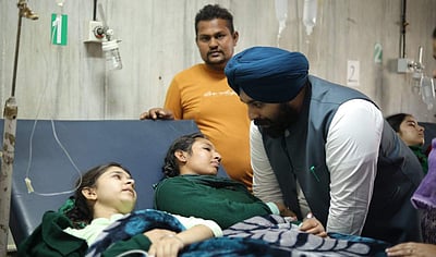 விடுதி உணவகத்தில் சாப்பிட்ட 18 அரசுப்பள்ளி மாணவர்கள் உடல்நலம் பாதிப்பு, பொறுப்பாளர் கைது!