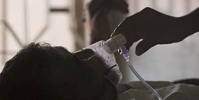 ஆக்சிஜன் முகமூடியில் பற்றிய தீ: மருத்துவமனையில் பரபரப்பு!