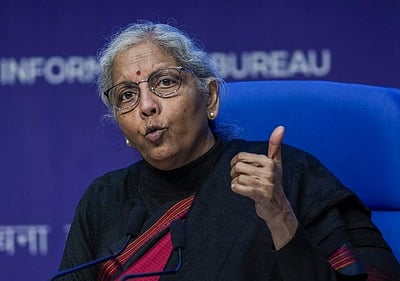 தமிழக மழை, வெள்ளத்தை தேசிய பேரிடராக அறிவிக்க இயலாது: நிர்மலா சீதாராமன்