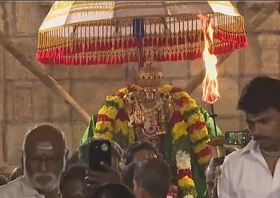 சொர்க்கவாசல் திறப்பு: ஆயிரக்கணக்கானோர் தரிசனம்!