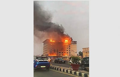 ஹைதராபாத்: தனியார் மருத்துவமனையில் பயங்கர தீ விபத்து