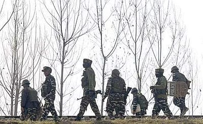 ராணுவ முகாமின் மீது பயங்கரவாதிகள் தாக்குதல்! தேடுதல் வேட்டை தீவிரம்!