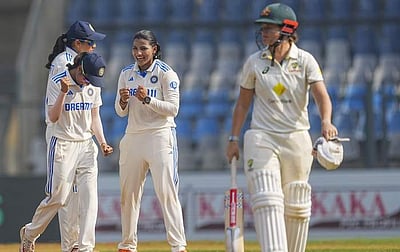 முதன்முறையாக ஆஸி.யை வீழ்த்தி சாதனை படைத்த இந்திய மகளிரணி!