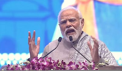 ‘மோடி உங்கள் குடும்பத்தில் ஒருவர்’ : மோடி