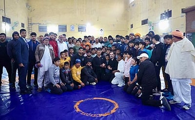 மல்யுத்த வீரர் பஜ்ரங் புனியாவுடன் ராகுல் காந்தி சந்திப்பு