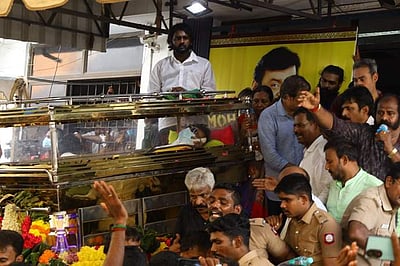 தீவுத்திடலில் விஜயகாந்த் உடல்: போக்குவரத்து மாற்றம் அறிவிப்பு!