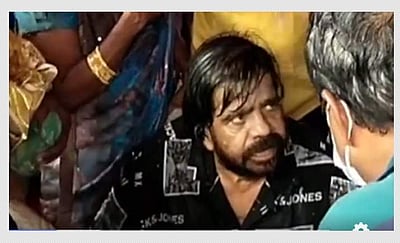 தூத்துக்குடி- நெரிசலில் சிக்கி நடிகர் டி.ராஜேந்தர் மயக்கம்