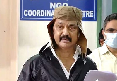 ’அரசுடன் தன்னார்வலர்கள் கைகோத்திடுமாறு கேட்டுக் கொள்கிறேன்’: முதல்வர்