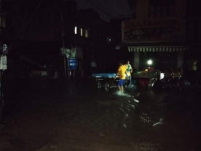 இருளில் மூழ்கிய சென்னை! பெருந்துயரில் மக்கள்!