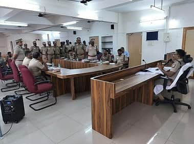 திருட்டு வழக்குளில் குற்றவாளிகளை விரைந்து பிடிக்க அறிவுறுத்தல்