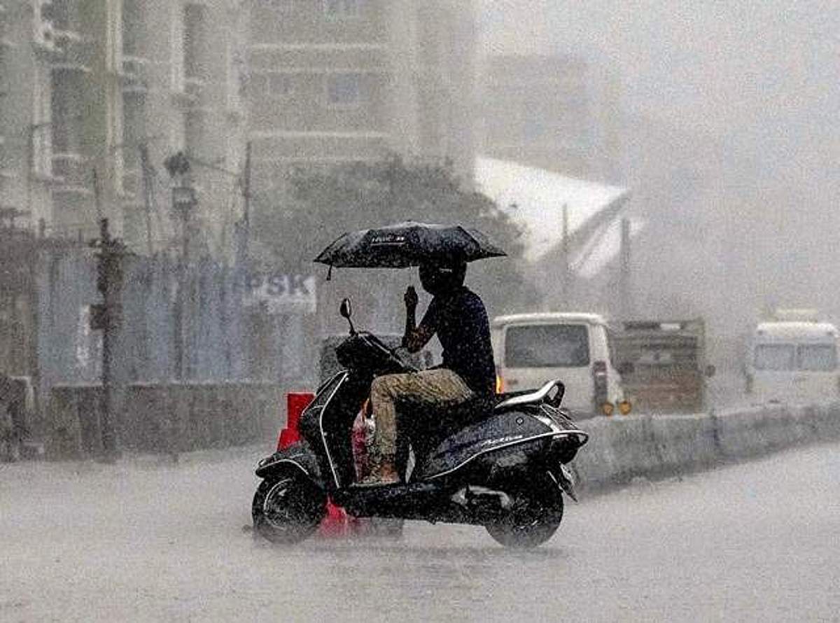 பாதுகாப்பாக இருப்போம்...!