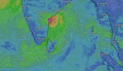 மிக்ஜம் புயல் கரையை கடக்கத் தொடங்கியது!