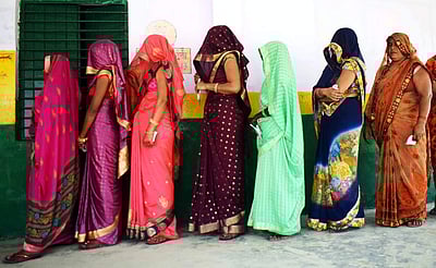 4 மாநிலத் தோ்தலில் 33%-க்கும் கீழ்பெண் எம்எல்ஏக்கள் எண்ணிக்கை