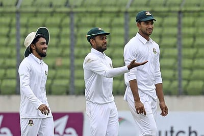 2-வது டெஸ்ட்: வங்கதேசம் 30 ரன்கள் முன்னிலை!