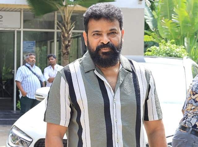 போதைப்பொருள் தடுப்புப் பிரிவு அலுவலகத்தில் இயக்குநர் அமீர் ஆஜர்