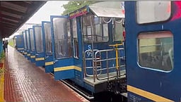 உதகை மலை ரயில் கட்டணம் இன்றுமுதல் உயா்வு