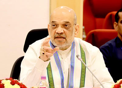 பிகார்: அமித் ஷா தலைமையில் 4 மாநில முதல்வர்களின் ஆலோசனைக் கூட்டம்