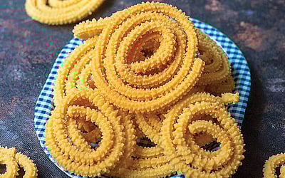 மகிழம்பூ முறுக்கு