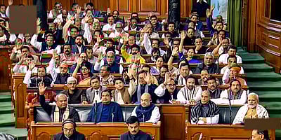 நாடாளுமன்றத்தில் இன்று.. ஒரு பக்கம் 'மோடி மோடி', மறுபக்கம் 'ஜோடோ ஜோடோ'