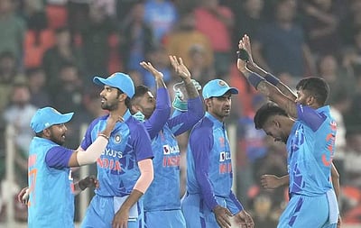 கடைசி டி20யில் இந்தியா அபார வெற்றி:  2-1 என தொடரை வென்றது!