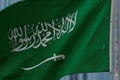 இந்தியர்களுக்கு அதிக வேலைவாய்ப்புகளை வழங்கியதில் முதலிடம் பிடித்த நாடு எது தெரியுமா?