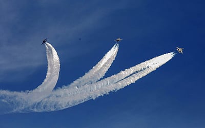 பெங்களூருவில் 'ஏரோ இந்தியா 2023' ஒத்திகை கண்காட்சி  - புகைப்படங்கள்