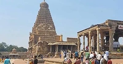 ‘சுடும் வெயிலில் நடக்க முடியவில்லை; எந்தவொரு அடிப்படை வசதிகளும் இல்லை’- சுற்றுலாப் பயணிகள் குற்றச்சாட்டு!