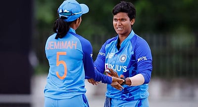 டபிள்யூபிஎல் ஏலம்: தீப்தி சர்மாவை ரூ. 2.60 கோடிக்குத் தேர்வு செய்த லக்னெள அணி!