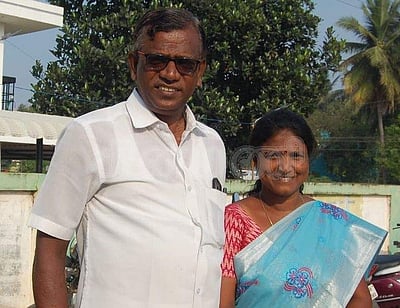 போராட்டக் களத்திலும் தொடரும் காதல்!