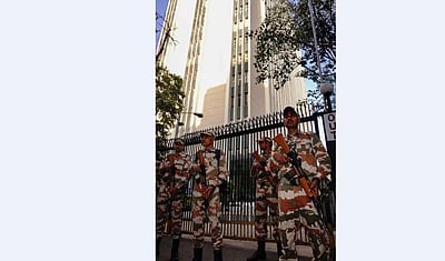 பிபிசி அலுவலகங்களில் 2-ஆவது நாளாக வருமான வரித் துறை ஆய்வு