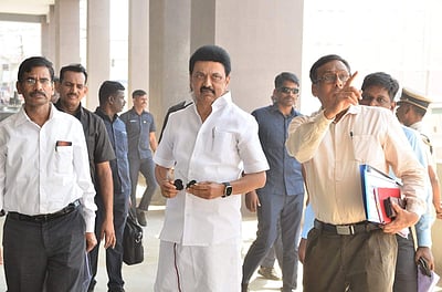 சேலம் ஸ்மார்ட் சிட்டி திட்டப் பணிகள்: முதல்வர் ஸ்டாலின் ஆய்வு