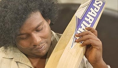 யோகி பாபுக்கு இன்ப அதிர்ச்சி அளித்த தோனி..