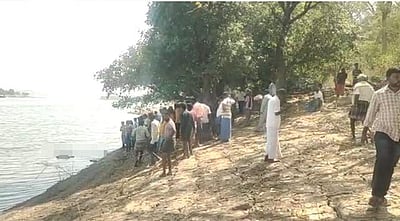 மீனவர் உடல் வாங்க மறுப்பு: மனைவியுடன் அதிகாரிகள் பேச்சுவார்த்தை!