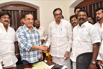 காங்கிரஸுக்கு ஆதரவாக ஈரோட்டில் நாளை கமல் பிரசாரம்!