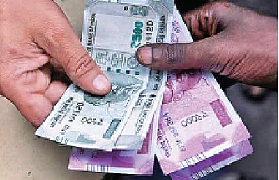 கடன் மூலம் ரூ.15.4 லட்சம் கோடி திரட்ட மத்திய அரசு முடிவு