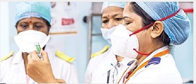 புதிதாக 157 நா்சிங் கல்லூரிகள்