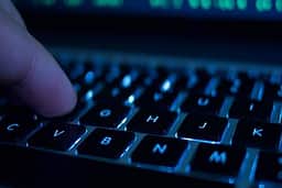 அமெரிக்கா: தென்கிழக்கு ஆசிய சைபா் மோசடி மையங்கள் மீது நடவடிக்கை தொடக்கம்